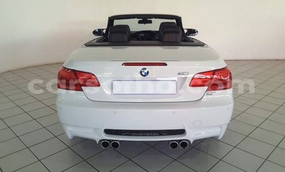 Sayi Na hannu BMW M3 White Mota in Maseru a Maseru Sayi Na hannu BMW M3 White Mota in Maseru a Maseru