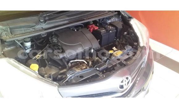 Sayi Na hannu Toyota Yaris Silver Mota in Hlotse a Leribe Sayi Na hannu Toyota Yaris Silver Mota in Hlotse a Leribe
