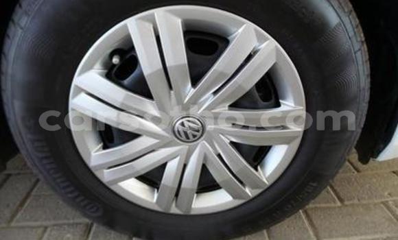 اشتري مستعمل Volkswagen Polo White سيارة في Roma في Maseru اشتري مستعمل Volkswagen Polo White سيارة في Roma في Maseru
