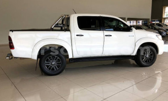 اشتري مستعمل Toyota Hilux White سيارة في Maseru في Maseru اشتري مستعمل Toyota Hilux White سيارة في Maseru في Maseru