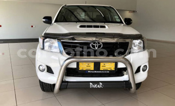 اشتري مستعمل Toyota Hilux White سيارة في Maseru في Maseru اشتري مستعمل Toyota Hilux White سيارة في Maseru في Maseru