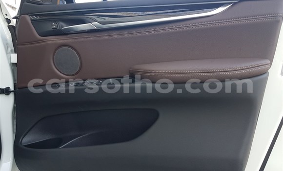 Acheter Occasion Voiture BMW X5 Blanc à Maputsoa, Leribe Acheter Occasion Voiture BMW X5 Blanc à Maputsoa, Leribe