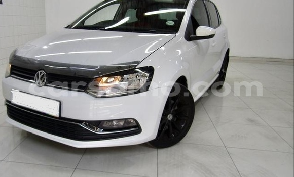 Acheter Occasion Voiture Volkswagen Polo Blanc à Hlotse, Leribe Acheter Occasion Voiture Volkswagen Polo Blanc à Hlotse, Leribe