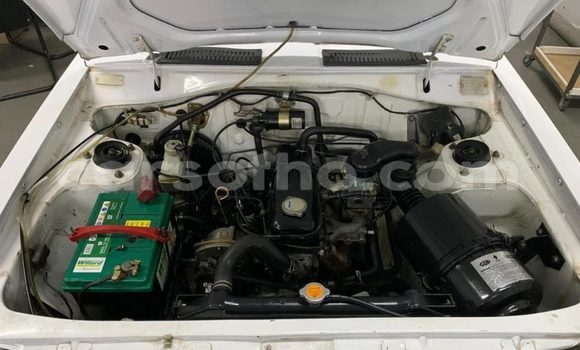 Sayi Na hannu Nissan Pickup White Mota in Maseru a Maseru Sayi Na hannu Nissan Pickup White Mota in Maseru a Maseru