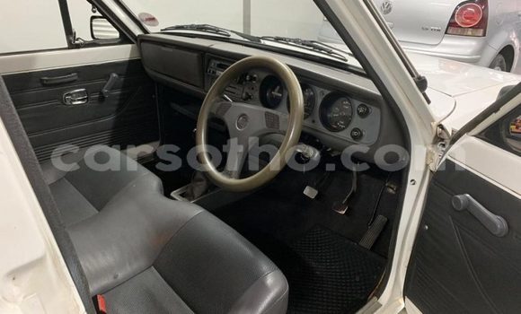 Sayi Na hannu Nissan Pickup White Mota in Maseru a Maseru Sayi Na hannu Nissan Pickup White Mota in Maseru a Maseru