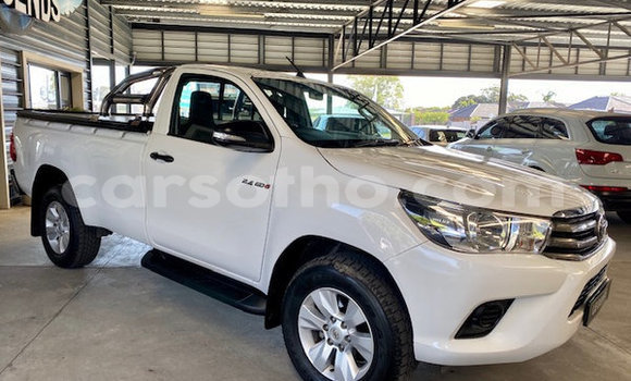 اشتري مستعمل Toyota Hilux White سيارة في Hlotse في Leribe اشتري مستعمل Toyota Hilux White سيارة في Hlotse في Leribe