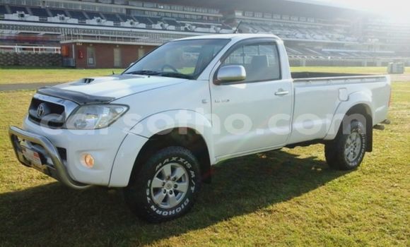 اشتري مستعمل Toyota Hilux White سيارة في Maseru في Maseru اشتري مستعمل Toyota Hilux White سيارة في Maseru في Maseru