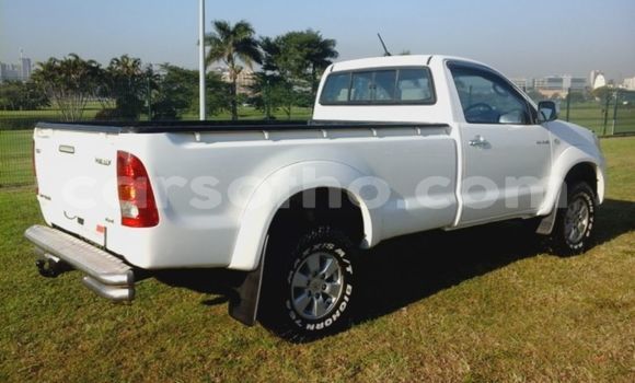 اشتري مستعمل Toyota Hilux White سيارة في Maseru في Maseru اشتري مستعمل Toyota Hilux White سيارة في Maseru في Maseru