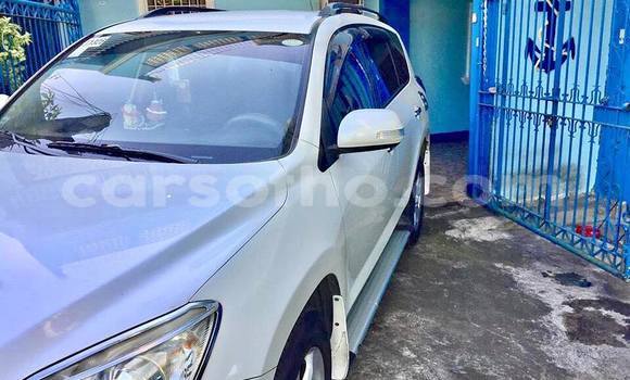 Buy Used Toyota RAV4 White Car in Maputsoe in Leribe Buy Used Toyota RAV4 White Car in Maputsoe in Leribe