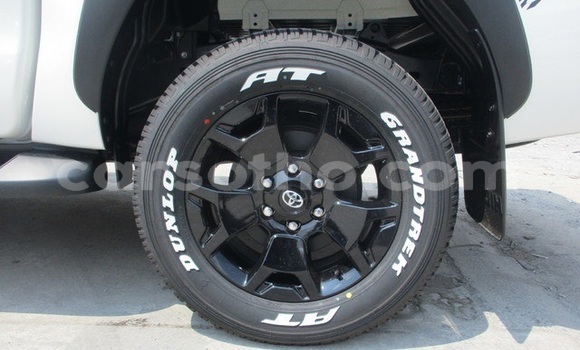 Acheter Occasion Voiture Toyota Hilux Blanc à Maseru, Maseru Acheter Occasion Voiture Toyota Hilux Blanc à Maseru, Maseru