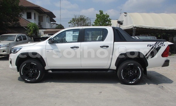 Acheter Occasion Voiture Toyota Hilux Blanc à Maseru, Maseru Acheter Occasion Voiture Toyota Hilux Blanc à Maseru, Maseru