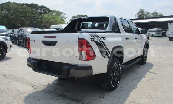 Acheter Occasion Voiture Toyota Hilux Blanc à Maseru, Maseru Acheter Occasion Voiture Toyota Hilux Blanc à Maseru, Maseru