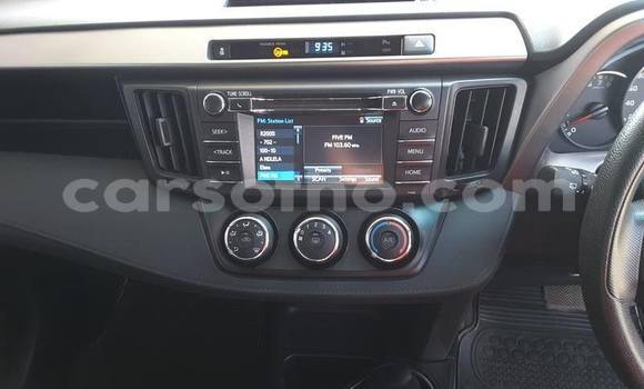 Sayi Na hannu Toyota RAV4 White Mota in Maputsoa a Leribe Sayi Na hannu Toyota RAV4 White Mota in Maputsoa a Leribe