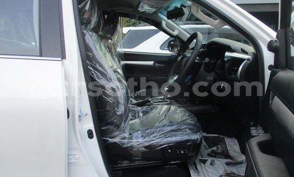 Acheter Occasion Voiture Toyota Hilux Blanc à Maseru, Maseru Acheter Occasion Voiture Toyota Hilux Blanc à Maseru, Maseru