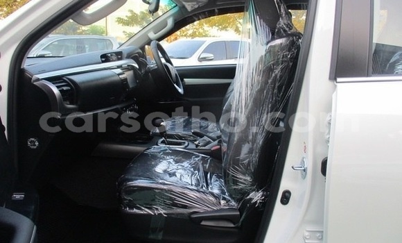 Acheter Occasion Voiture Toyota Hilux Blanc à Maseru, Maseru Acheter Occasion Voiture Toyota Hilux Blanc à Maseru, Maseru