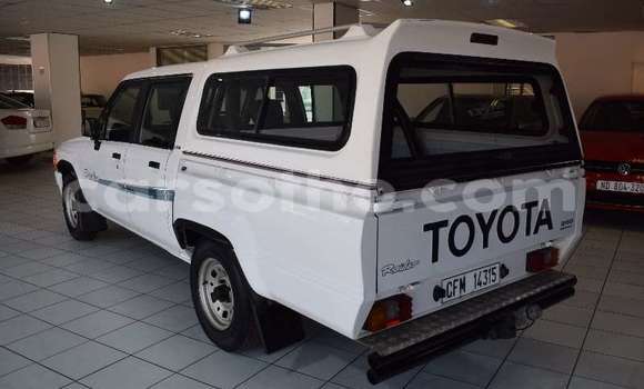 Acheter Occasion Voiture Toyota Hilux Blanc à Maseru, Maseru Acheter Occasion Voiture Toyota Hilux Blanc à Maseru, Maseru