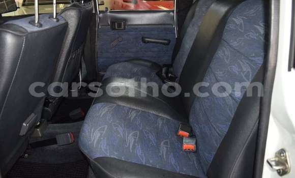 Acheter Occasion Voiture Toyota Hilux Blanc à Maseru, Maseru Acheter Occasion Voiture Toyota Hilux Blanc à Maseru, Maseru