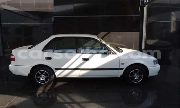 Acheter Occasion Voiture Toyota Corolla Blanc à Maseru, Maseru Acheter Occasion Voiture Toyota Corolla Blanc à Maseru, Maseru
