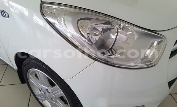 Sayi Na hannu Hyundai i10 White Mota in Maputsoa a Leribe Sayi Na hannu Hyundai i10 White Mota in Maputsoa a Leribe