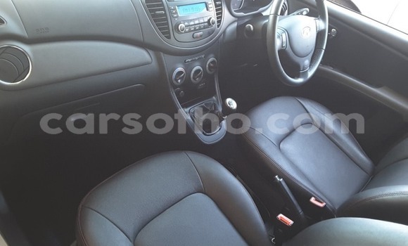 Sayi Na hannu Hyundai i10 White Mota in Maputsoa a Leribe Sayi Na hannu Hyundai i10 White Mota in Maputsoa a Leribe