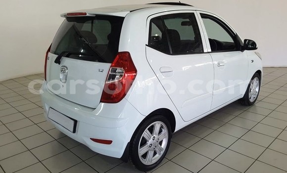 Sayi Na hannu Hyundai i10 White Mota in Maputsoa a Leribe Sayi Na hannu Hyundai i10 White Mota in Maputsoa a Leribe