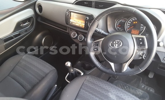 اشتري مستعمل Toyota Yaris White سيارة في Maputsoe في Leribe اشتري مستعمل Toyota Yaris White سيارة في Maputsoe في Leribe