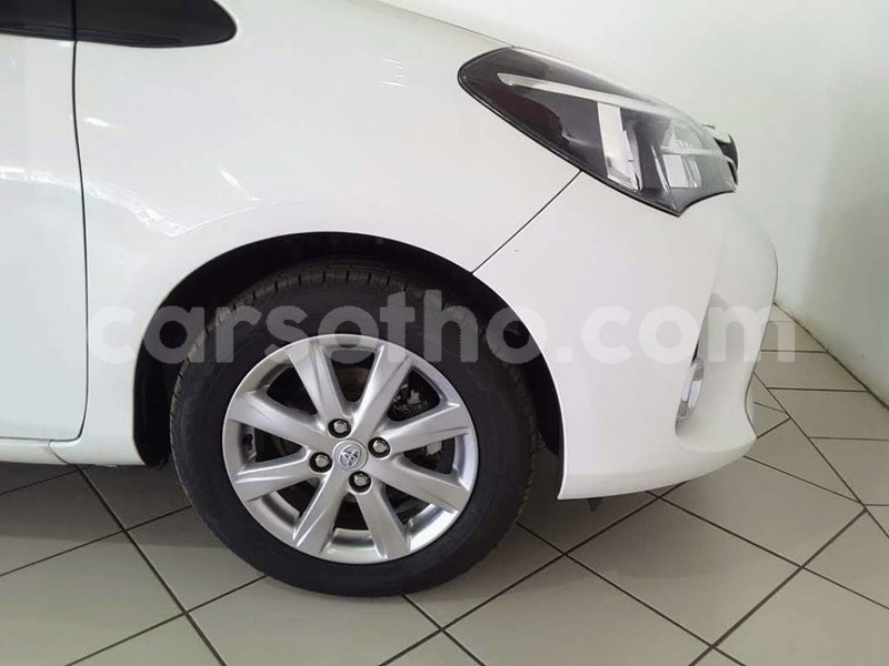 Big with watermark toyota yaris leribe maputsoe 12586