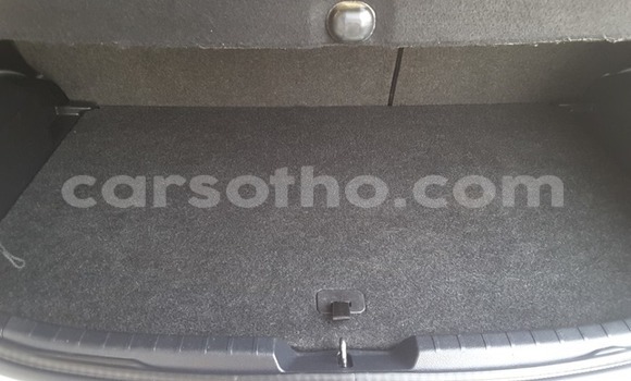 اشتري مستعمل Toyota Yaris White سيارة في Maputsoe في Leribe اشتري مستعمل Toyota Yaris White سيارة في Maputsoe في Leribe