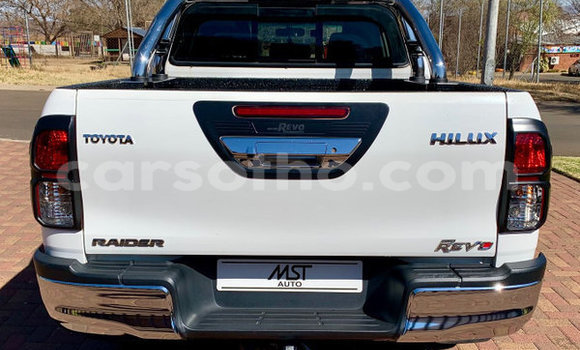 Acheter Occasion Voiture Toyota Hilux Blanc à Maputsoa, Leribe Acheter Occasion Voiture Toyota Hilux Blanc à Maputsoa, Leribe