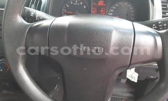 Acheter Occasion Voiture Isuzu KB Bleu à Maputsoa, Leribe Acheter Occasion Voiture Isuzu KB Bleu à Maputsoa, Leribe