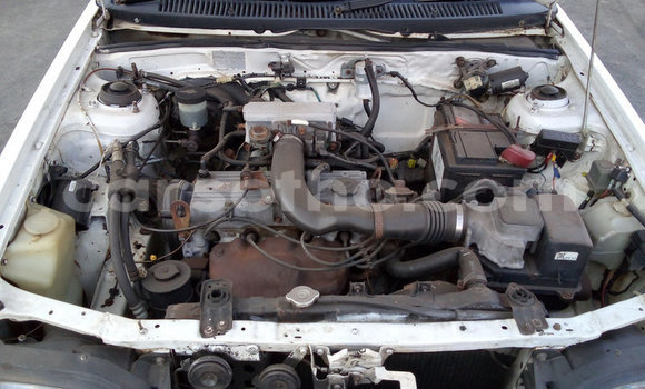 Acheter Occasion Voiture Mazda Familia Blanc à Maseru, Maseru Acheter Occasion Voiture Mazda Familia Blanc à Maseru, Maseru