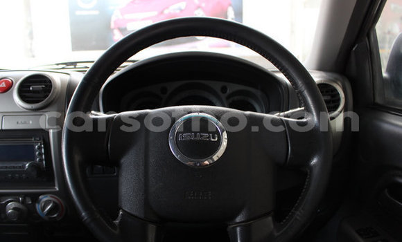 Acheter Occasion Voiture Isuzu KB Blanc à Mafeteng, Mafeteng Acheter Occasion Voiture Isuzu KB Blanc à Mafeteng, Mafeteng