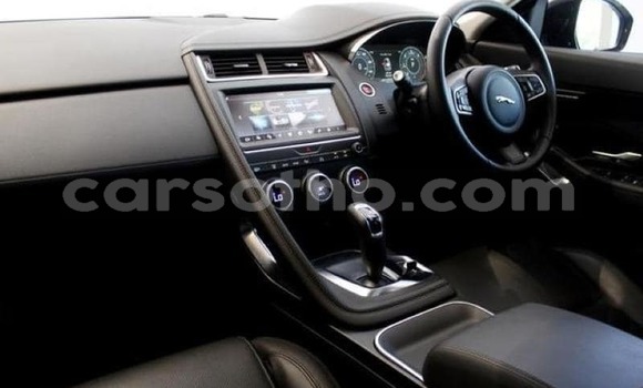 Acheter Occasion Voiture Jaguar E-Pace Bleu à Maseru, Maseru Acheter Occasion Voiture Jaguar E-Pace Bleu à Maseru, Maseru