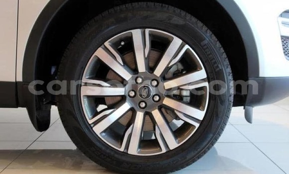 Buy Used Land Rover Discovery Sport Silver Car in Maseru in Maseru Buy Used Land Rover Discovery Sport Silver Car in Maseru in Maseru