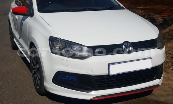 Acheter Occasion Voiture Volkswagen Polo Blanc à Hlotse, Leribe Acheter Occasion Voiture Volkswagen Polo Blanc à Hlotse, Leribe