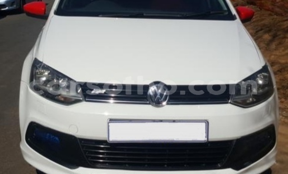Acheter Occasion Voiture Volkswagen Polo Blanc à Hlotse, Leribe Acheter Occasion Voiture Volkswagen Polo Blanc à Hlotse, Leribe