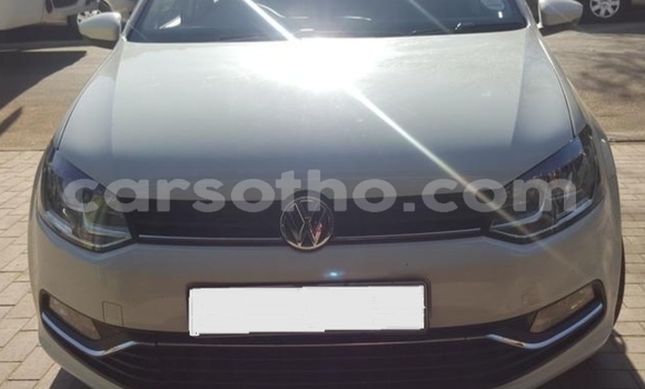 Acheter Occasion Voiture Volkswagen Polo Blanc à Hlotse, Leribe Acheter Occasion Voiture Volkswagen Polo Blanc à Hlotse, Leribe