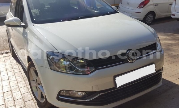 Acheter Occasion Voiture Volkswagen Polo Blanc à Hlotse, Leribe Acheter Occasion Voiture Volkswagen Polo Blanc à Hlotse, Leribe