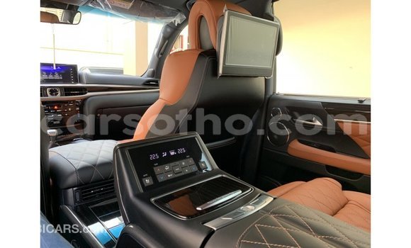 اشتري Imported Lexus LX White سيارة في Import - Dubai في Maseru اشتري Imported Lexus LX White سيارة في Import - Dubai في Maseru