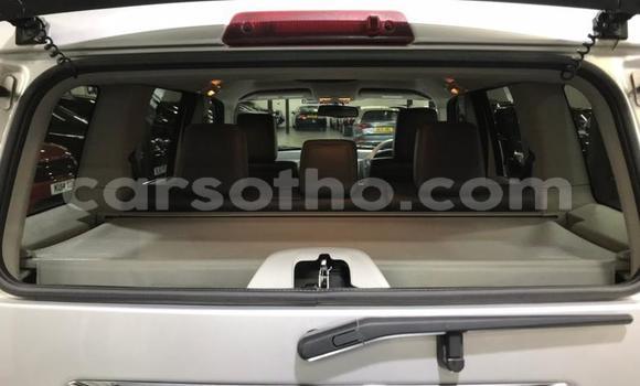 Buy Used Jeep Cherokee Green Car in Roma in Maseru Buy Used Jeep Cherokee Green Car in Roma in Maseru