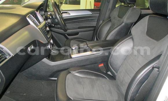 اشتري مستعمل Mercedes-Benz ML–Class White سيارة في Maseru في Maseru اشتري مستعمل Mercedes-Benz ML–Class White سيارة في Maseru في Maseru