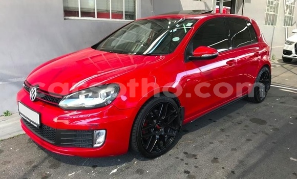 Acheter Occasion Voiture Volkswagen Golf Rouge à Hlotse, Leribe Acheter Occasion Voiture Volkswagen Golf Rouge à Hlotse, Leribe