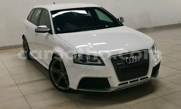 Acheter Occasion Voiture Audi RS3 Blanc à Maseru, Maseru Acheter Occasion Voiture Audi RS3 Blanc à Maseru, Maseru