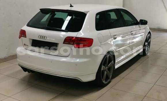 Acheter Occasion Voiture Audi RS3 Blanc à Maseru, Maseru Acheter Occasion Voiture Audi RS3 Blanc à Maseru, Maseru