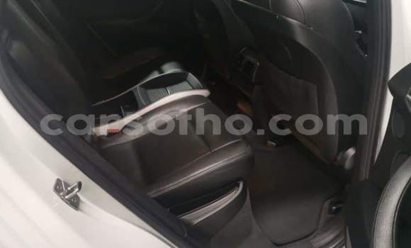 Acheter Occasion Voiture BMW X6 M Blanc à Maseru, Maseru Acheter Occasion Voiture BMW X6 M Blanc à Maseru, Maseru