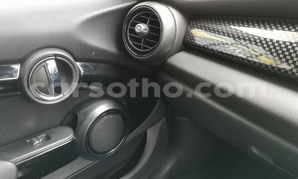 اشتري مستعمل Mini Cooper Red سيارة في Roma في Maseru اشتري مستعمل Mini Cooper Red سيارة في Roma في Maseru