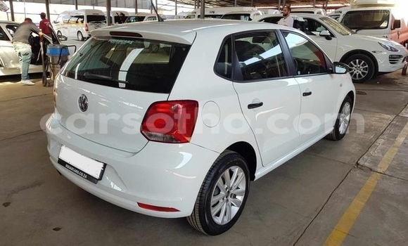 Acheter Occasion Voiture Volkswagen Polo Blanc à Hlotse, Leribe Acheter Occasion Voiture Volkswagen Polo Blanc à Hlotse, Leribe