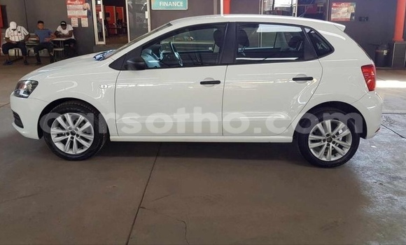 Acheter Occasion Voiture Volkswagen Polo Blanc à Hlotse, Leribe Acheter Occasion Voiture Volkswagen Polo Blanc à Hlotse, Leribe