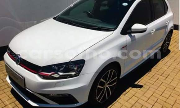 Sayi Na hannu Volkswagen Polo White Mota in Maseru a Maseru Sayi Na hannu Volkswagen Polo White Mota in Maseru a Maseru