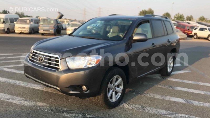 Big with watermark toyota highlander maseru import dubai 12663